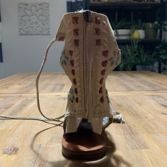 Musse & Cloud Hanne Women’s Taupe Suede Zip Gladiator Embroidered Sandals - Picture 8 of 16